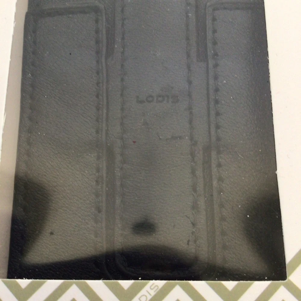 LODIS BLACK LEATHER TECH CARD CASE NWT